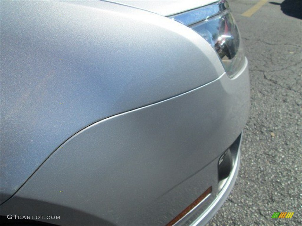 2011 Fusion SE V6 - Ingot Silver Metallic / Charcoal Black photo #5