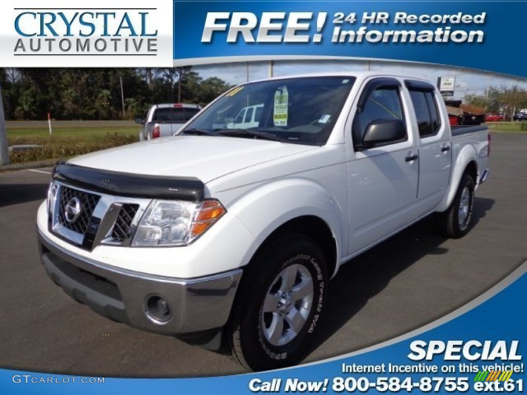 2011 Frontier SV Crew Cab - Avalanche White / Steel photo #1