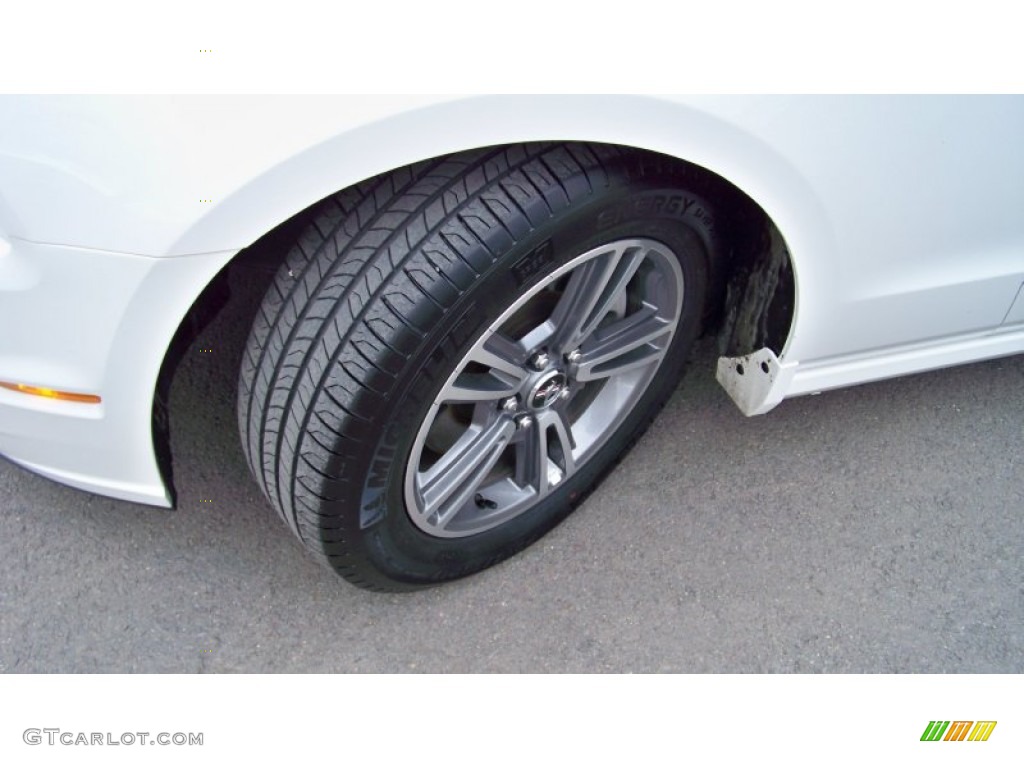 2013 Mustang V6 Premium Convertible - Performance White / Charcoal Black photo #10