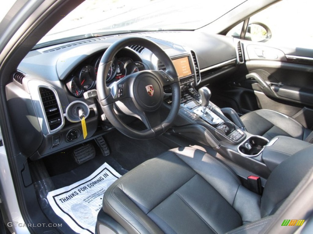Black Interior 2012 Porsche Cayenne Standard Cayenne Model Photo #77637933