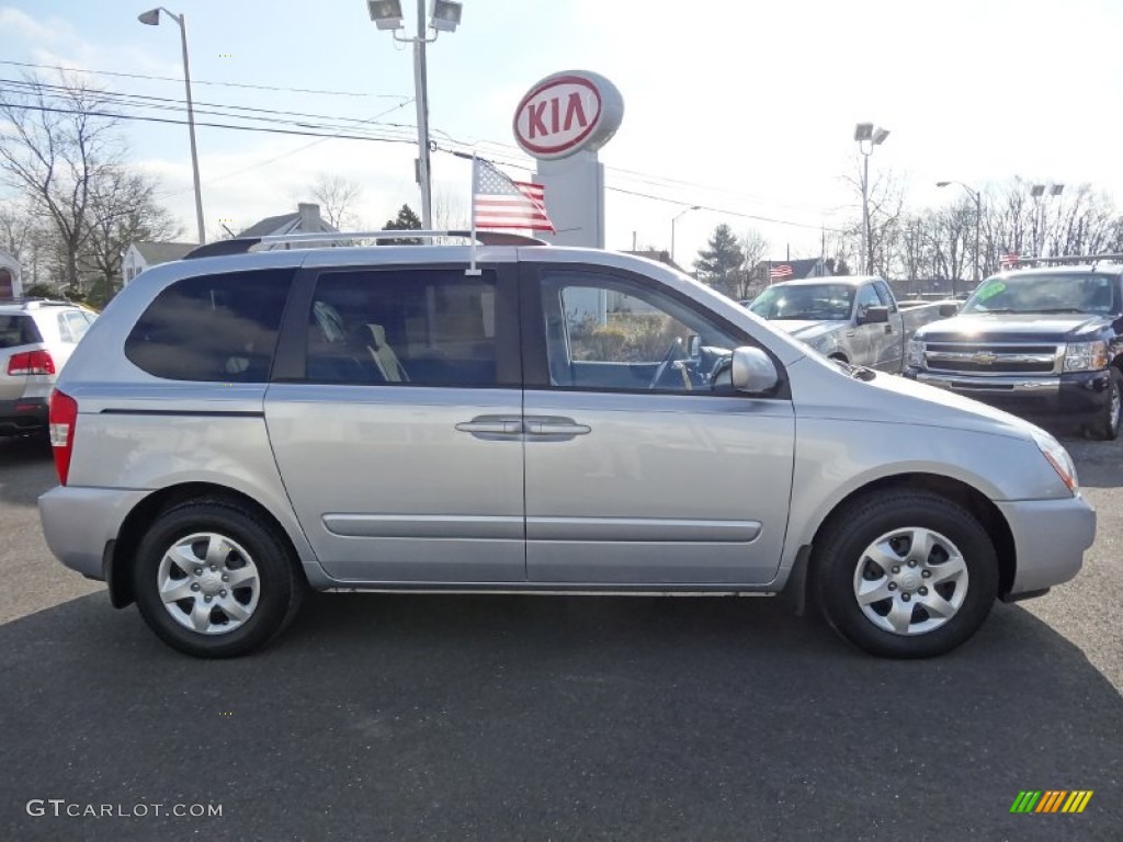 2009 Sedona LX - Clear Silver / Gray photo #5