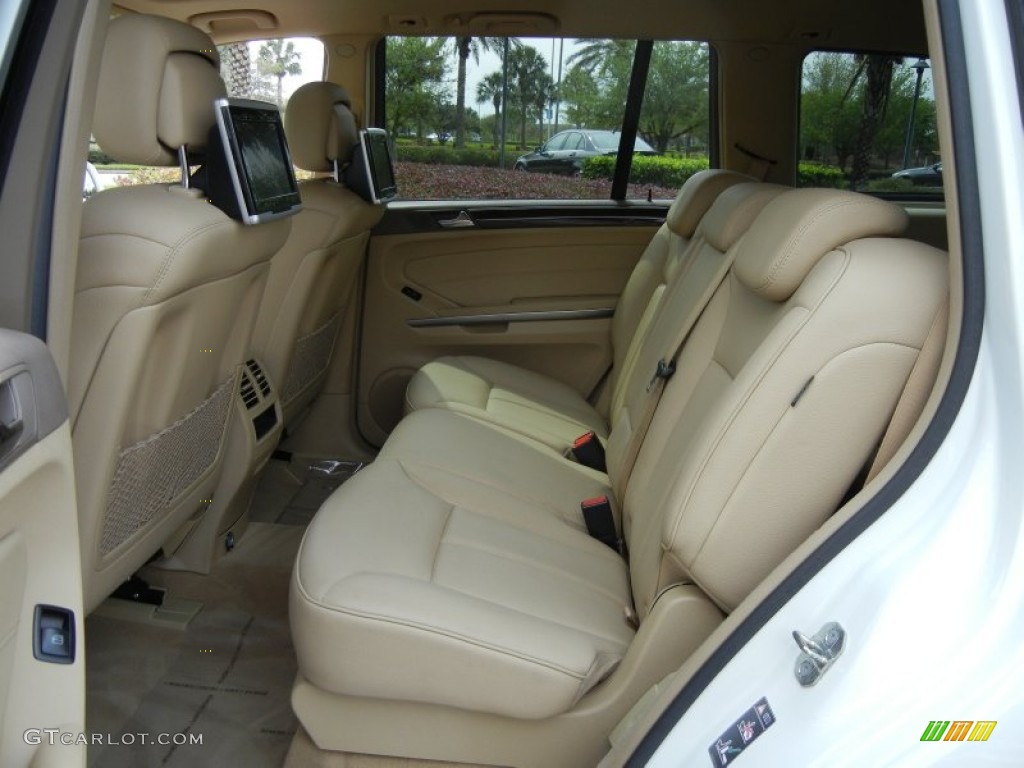 2010 Mercedes-Benz GL 450 4Matic Rear Seat Photo #77640159