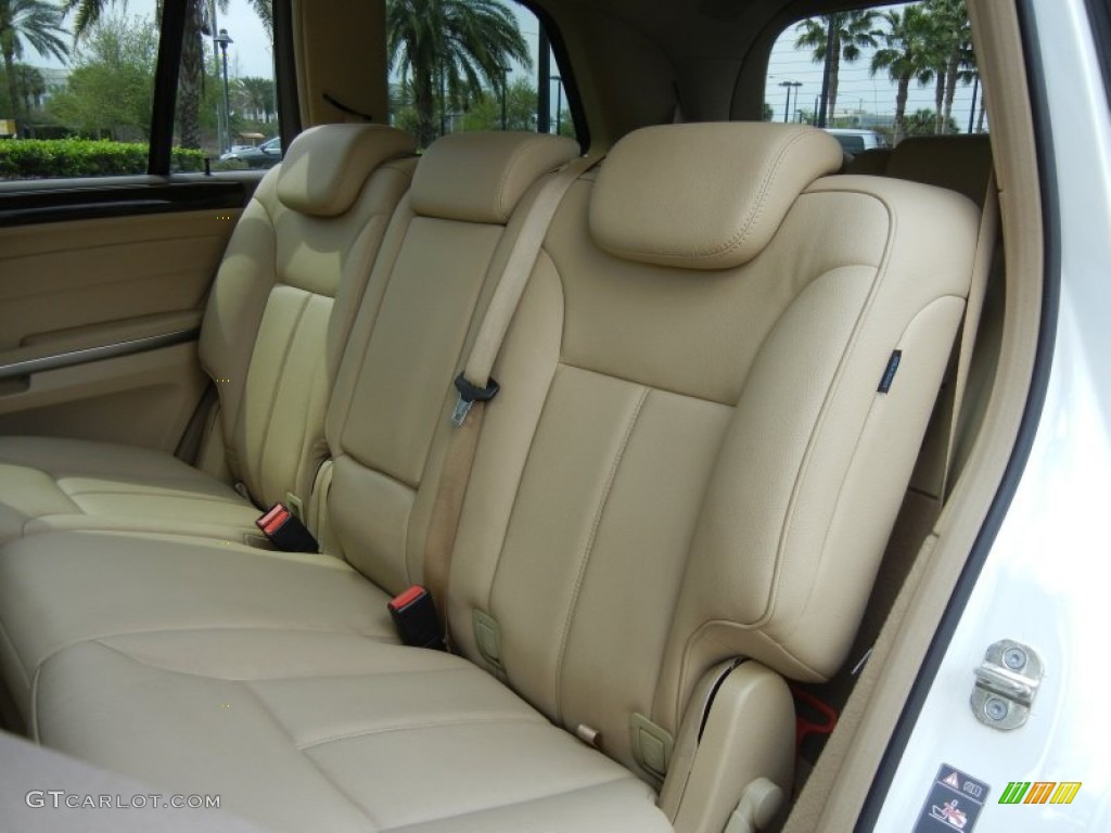 2010 Mercedes-Benz GL 450 4Matic Rear Seat Photo #77640182