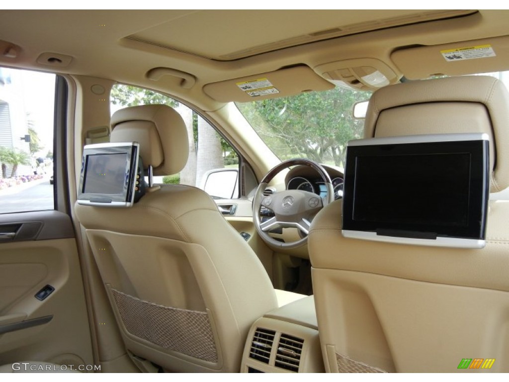 2010 Mercedes-Benz GL 450 4Matic Entertainment System Photo #77640281