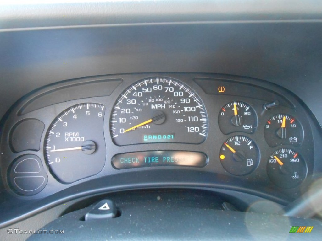 2005 Chevrolet Suburban 1500 LT 4x4 Gauges Photos