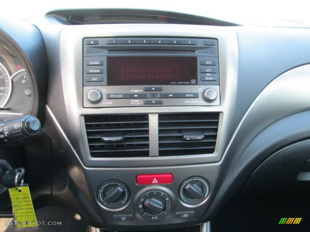 2010 Subaru Impreza 2.5i Wagon Controls Photo #77641029