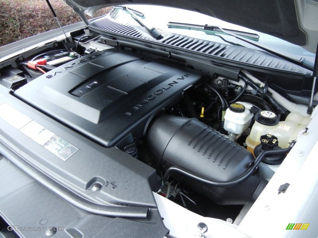 2006 Lincoln Navigator Luxury 4x4 Engine Photos