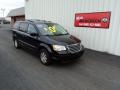 2009 Brilliant Black Crystal Pearl Chrysler Town & Country Touring  photo #1