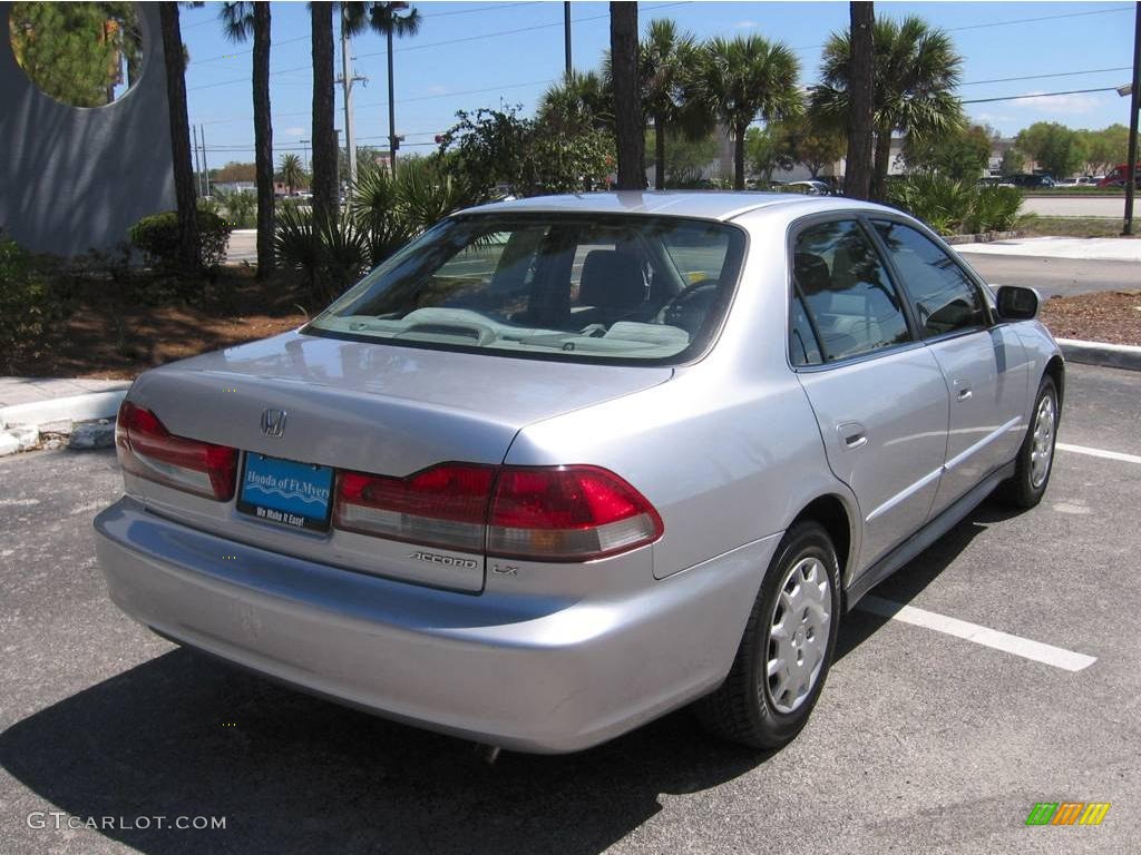 2002 Accord LX Sedan - Satin Silver Metallic / Quartz Gray photo #3