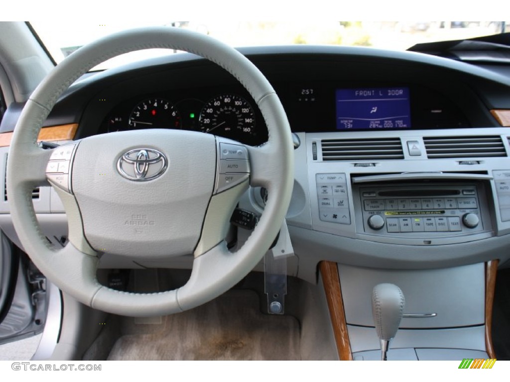 2007 Toyota Avalon XLS Light Gray Steering Wheel Photo #77645258