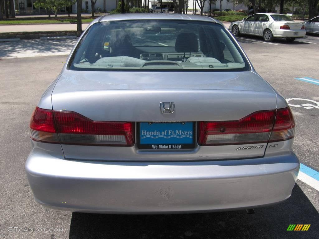 2002 Accord LX Sedan - Satin Silver Metallic / Quartz Gray photo #8