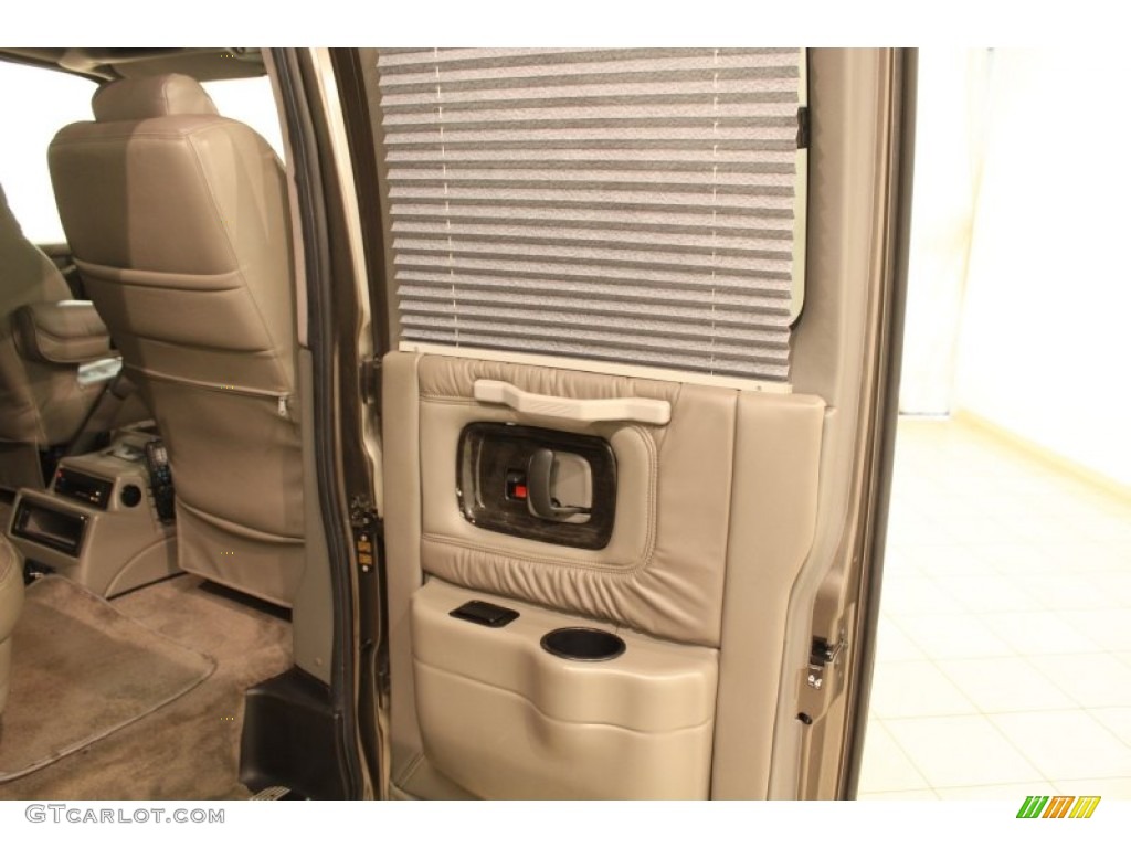 2005 Express 1500 Passenger Conversion Van - Dark Gray Metallic / Medium Dark Pewter photo #16