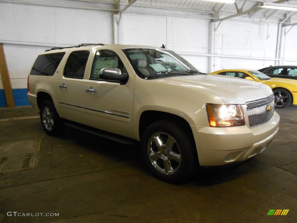 White Diamond Tricoat 2013 Chevrolet Suburban LTZ 4x4 Exterior Photo #77645890