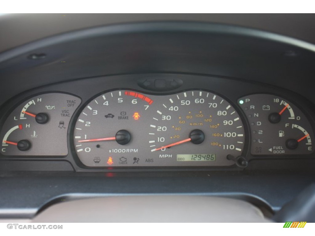2002 Toyota Sequoia SR5 Gauges Photos