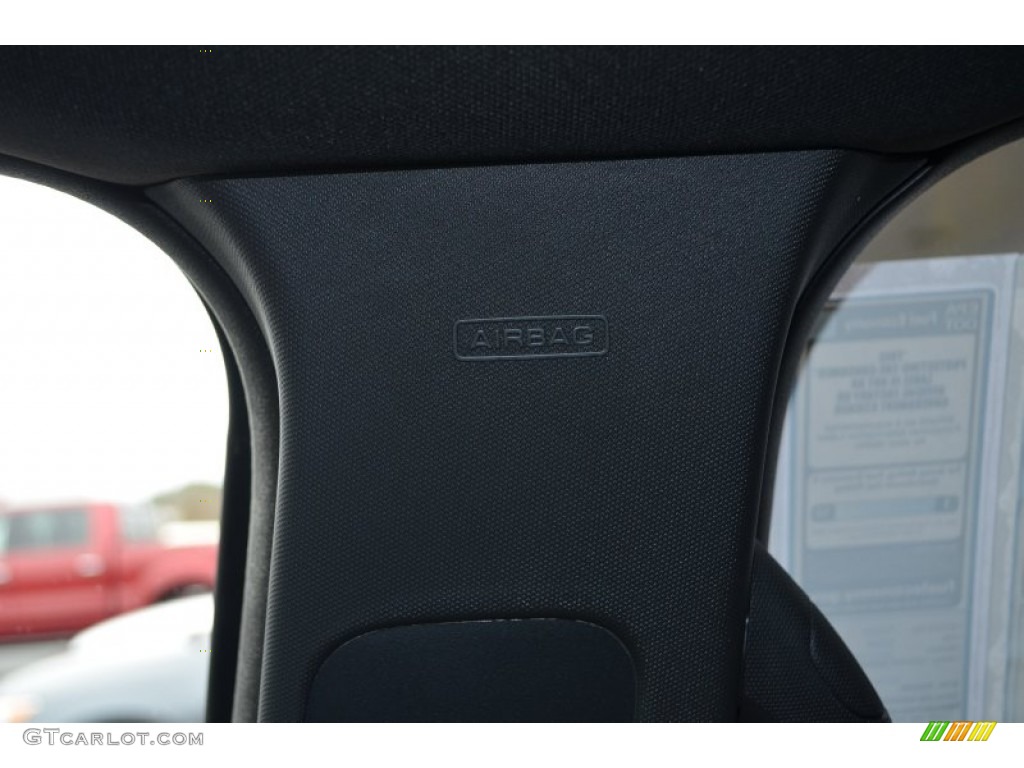 2013 Explorer XLT - Ruby Red Metallic / Charcoal Black photo #45