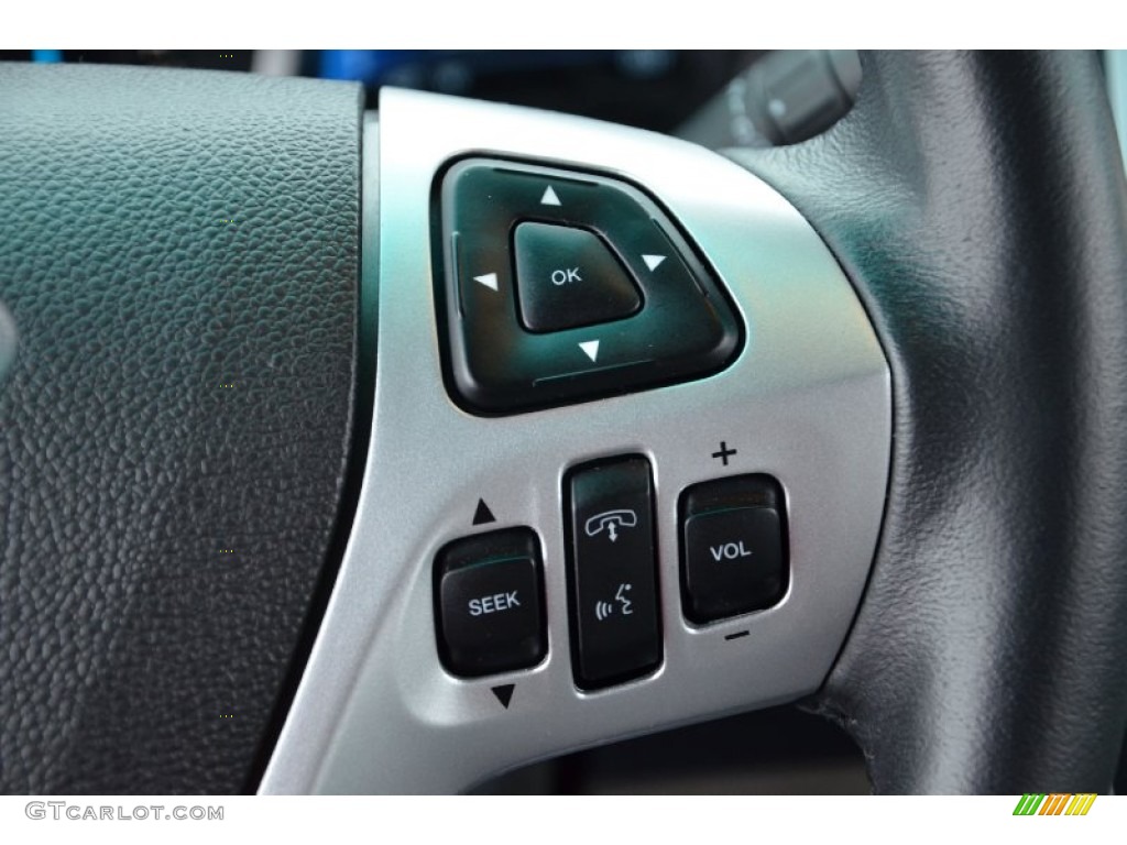 2013 Ford Explorer XLT 4WD Controls Photo #77651349