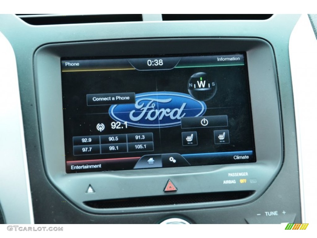 2013 Ford Explorer XLT 4WD Controls Photo #77651397