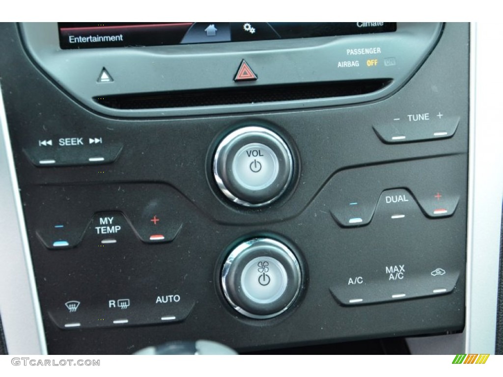 2013 Ford Explorer XLT 4WD Controls Photo #77651415