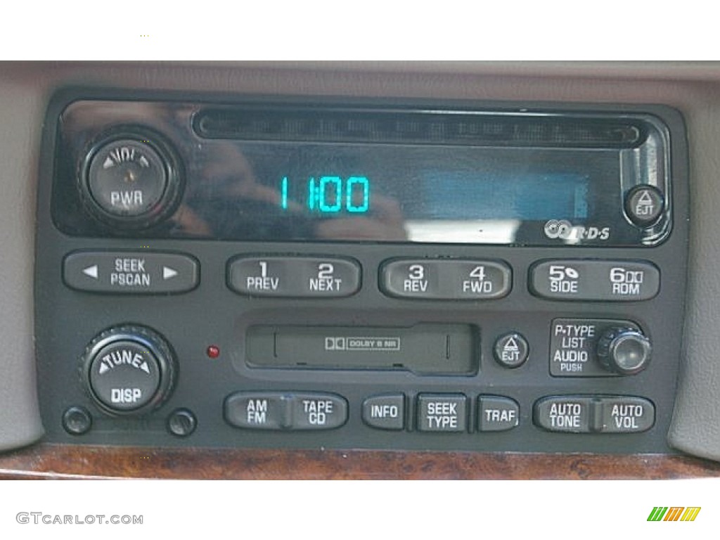 2001 Chevrolet Impala LS Audio System Photo #77652756