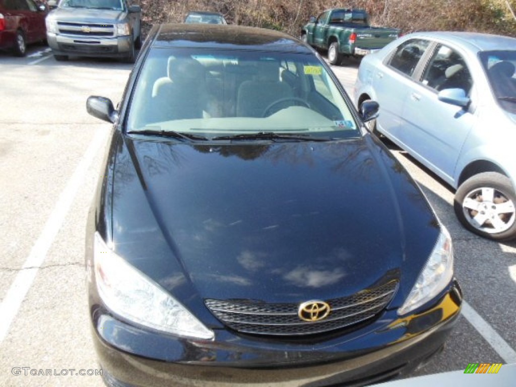 2003 Camry LE - Black / Dark Charcoal photo #2