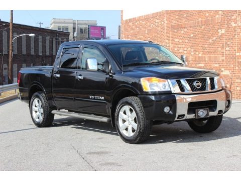 2010 Nissan Titan LE Crew Cab 4x4 Data, Info and Specs