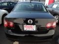 Black - Jetta SE Sedan Photo No. 4