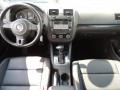 Black - Jetta SE Sedan Photo No. 15