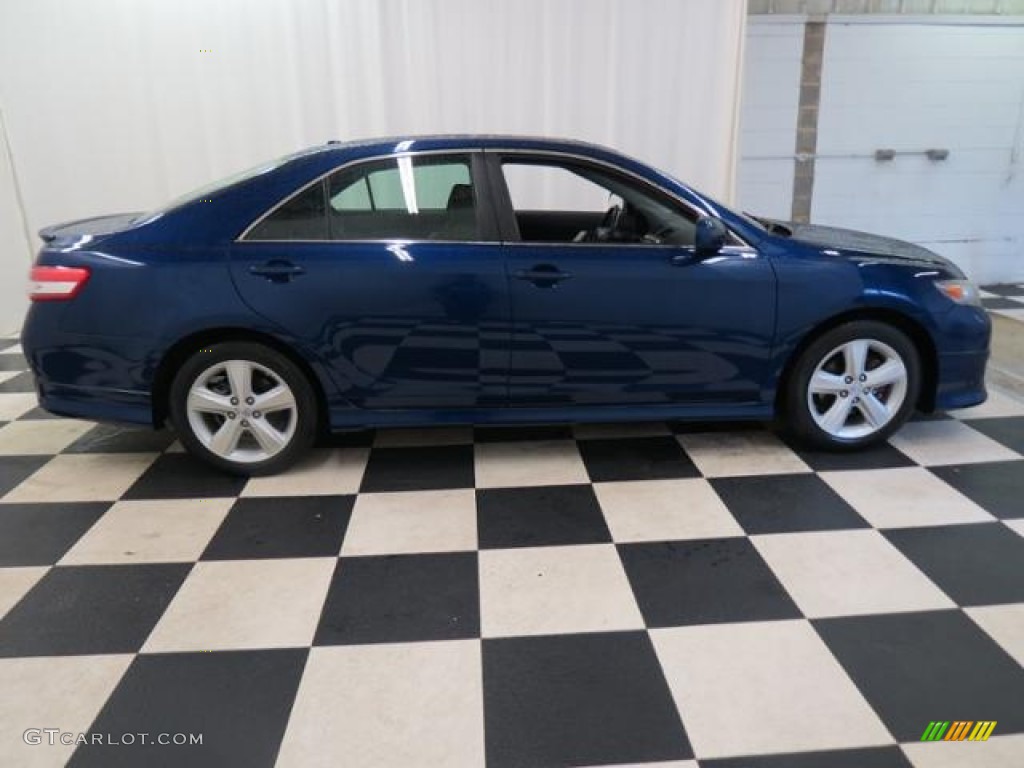 2011 Camry SE - Blue Ribbon Metallic / Dark Charcoal photo #30