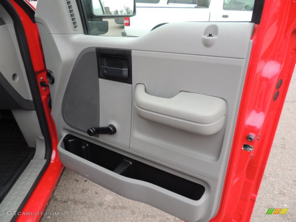 2004 Ford F150 XL Regular Cab 4x4 Door Panel Photos