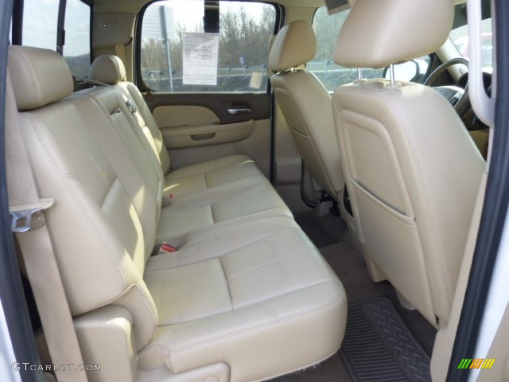 2011 Chevrolet Silverado 2500HD LTZ Crew Cab 4x4 Rear Seat Photo #77658546