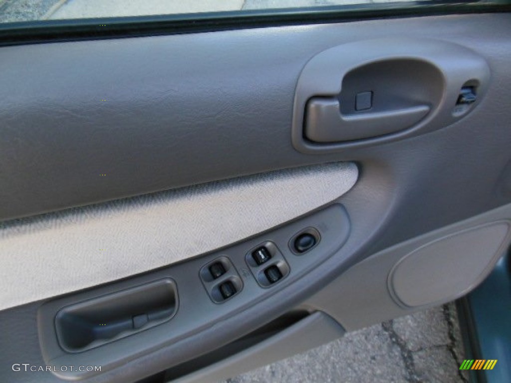 2002 Sebring LX Sedan - Onyx Green Pearl / Dark Slate Gray photo #15