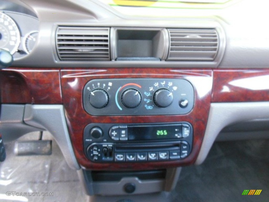 2002 Chrysler Sebring LX Sedan Controls Photos