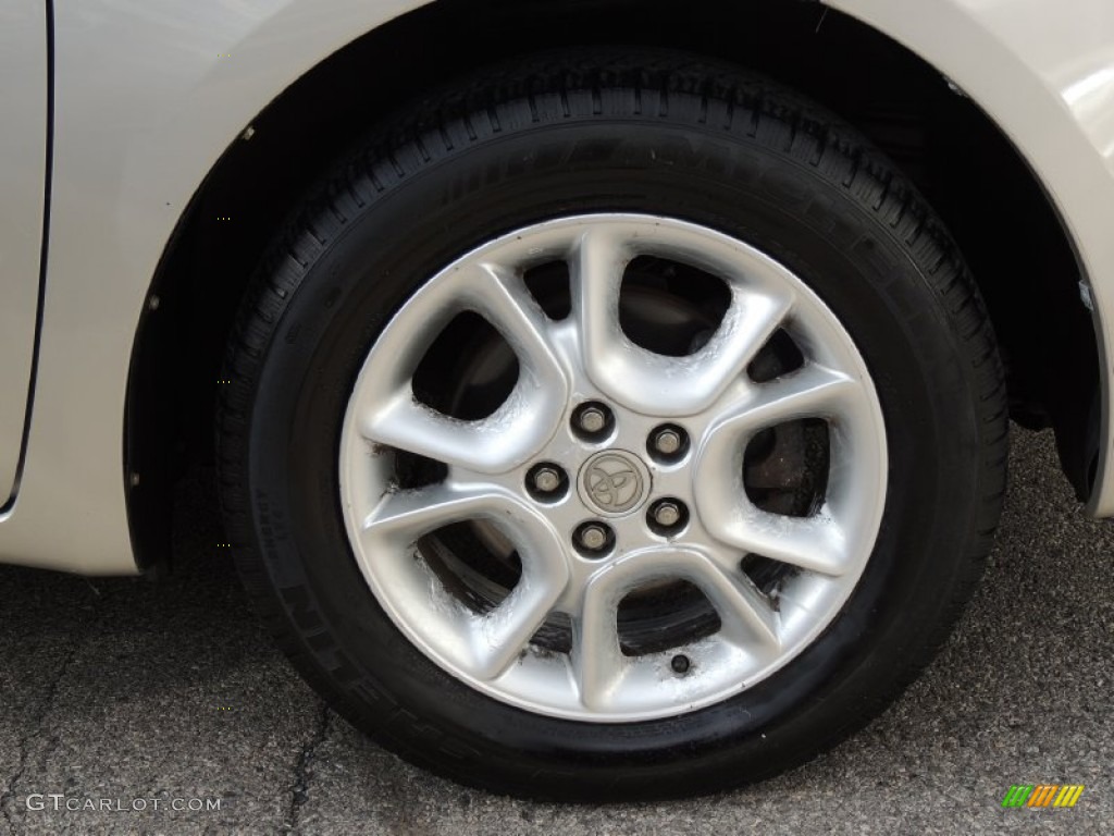2004 Toyota Sienna XLE Wheel Photo #77660015