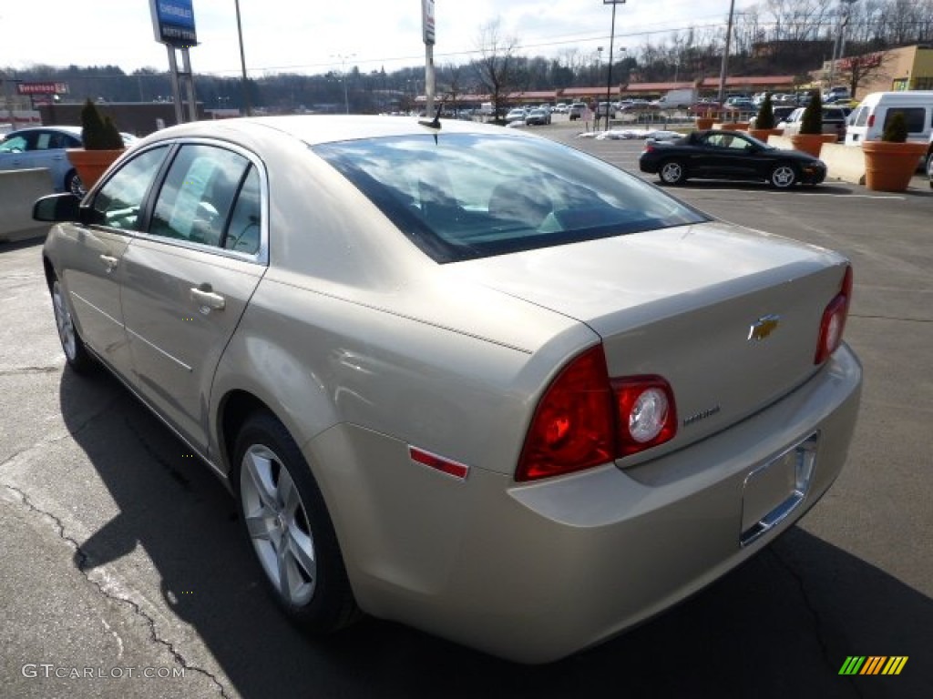 2010 Malibu LS Sedan - Gold Mist Metallic / Cocoa/Cashmere photo #5