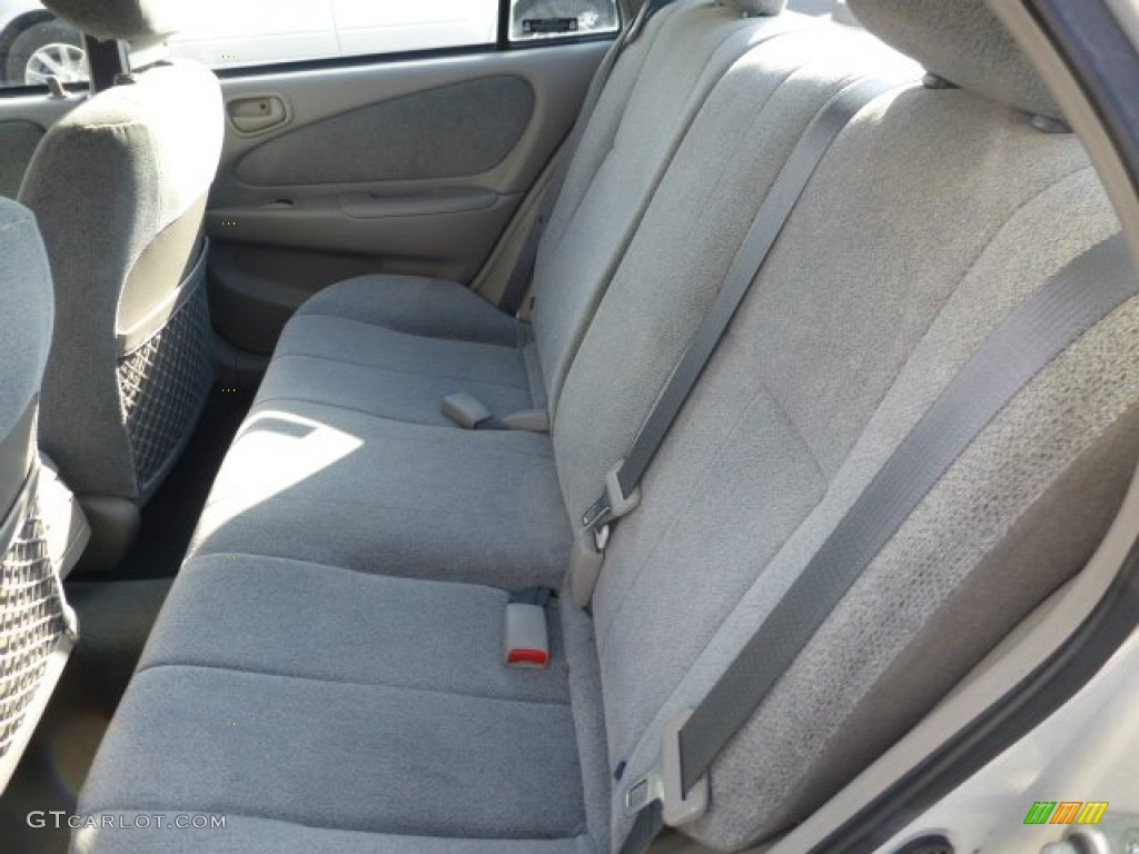 2002 Chevrolet Prizm LSi Rear Seat Photos