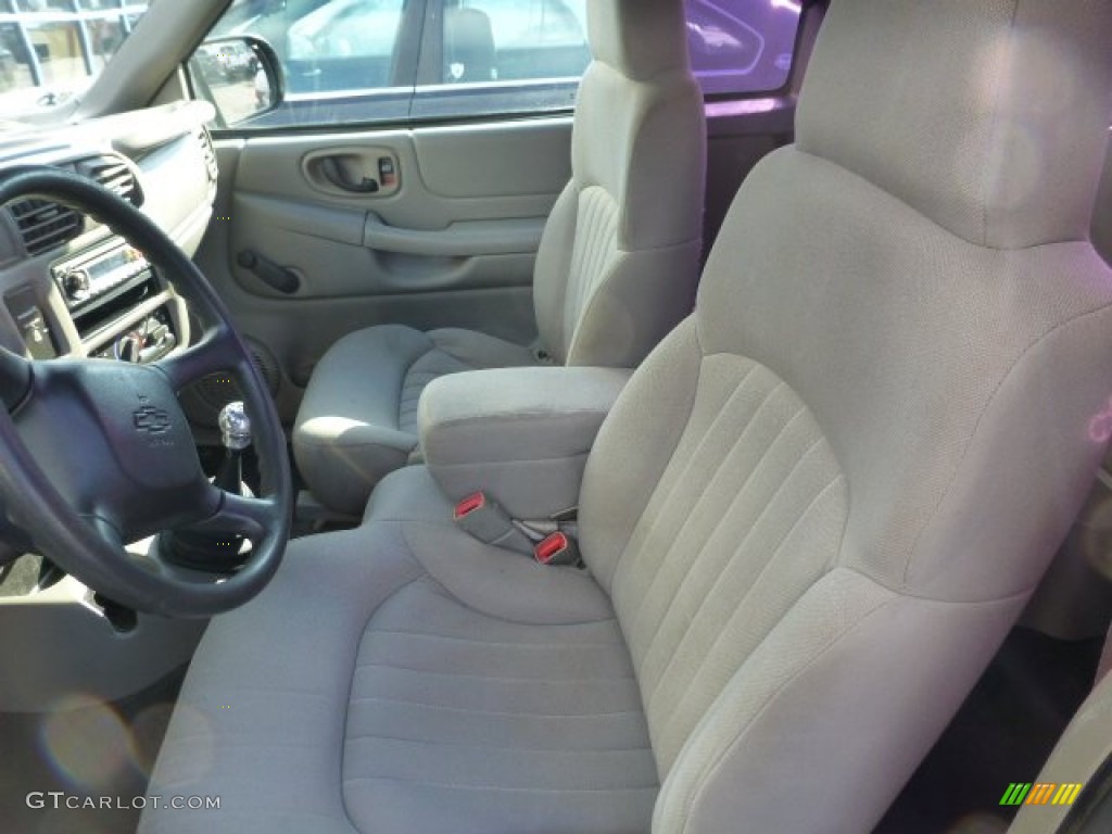 Medium Gray Interior 2003 Chevrolet S10 LS Extended Cab Photo #77661628