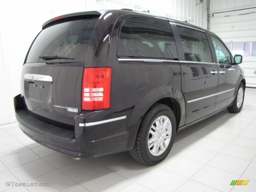 2010 Town & Country Limited - Dark Cordovan Pearl / Medium Slate Gray/Light Shale photo #2