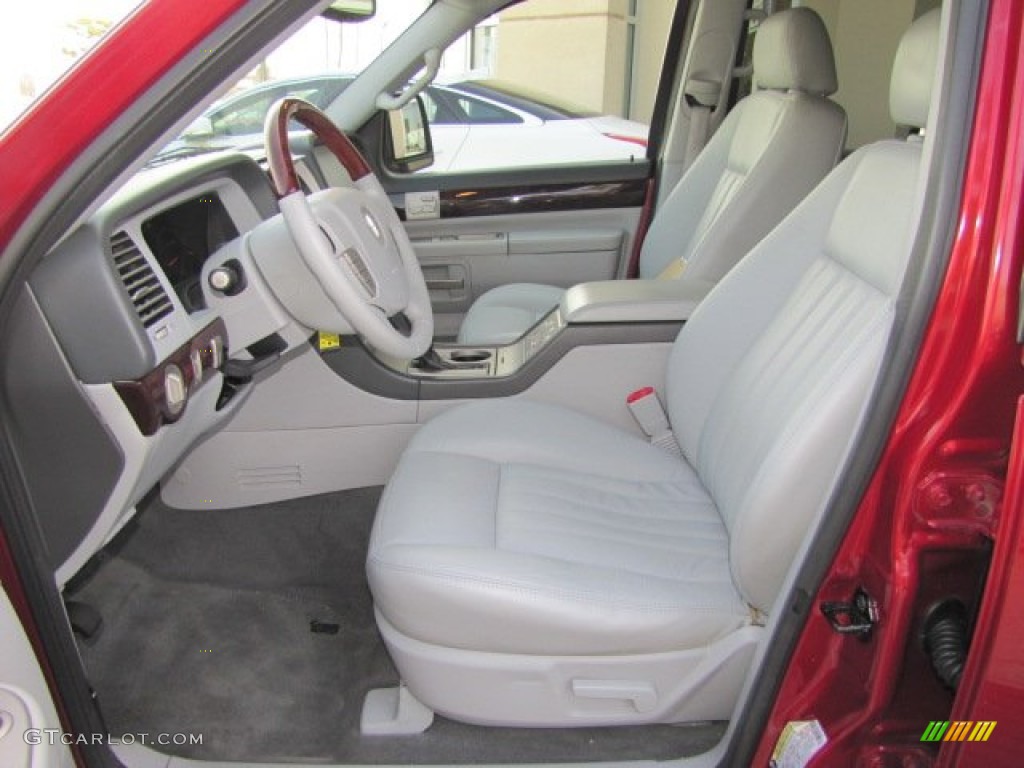 2004 Lincoln Aviator Luxury Front Seat Photo #77663058