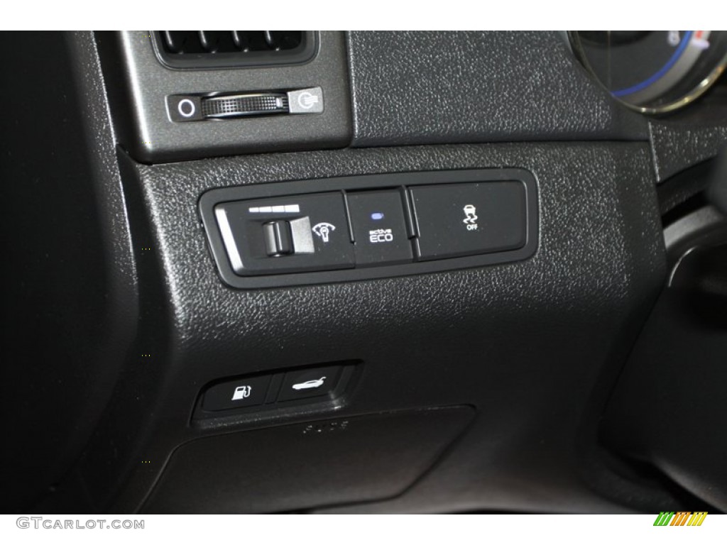 2011 Sonata SE - Midnight Black / Black photo #22