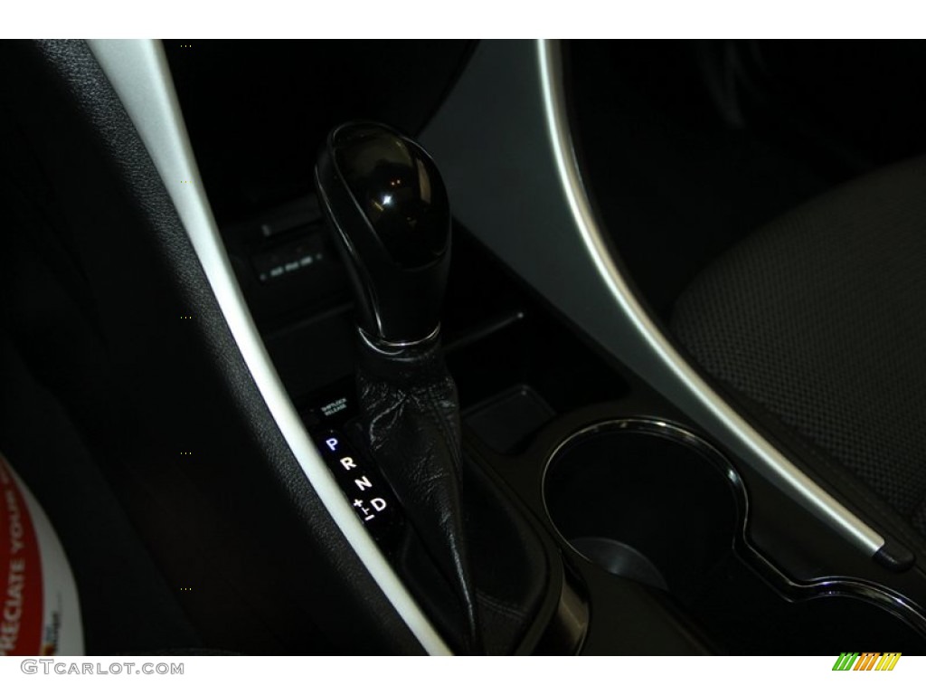 2011 Sonata SE - Midnight Black / Black photo #30