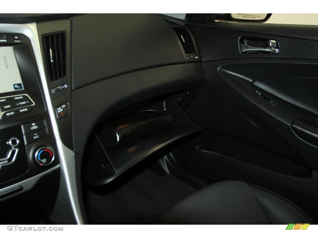 2011 Sonata SE - Midnight Black / Black photo #38