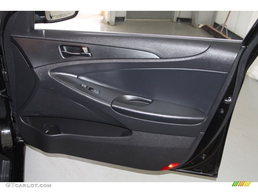 2011 Sonata SE - Midnight Black / Black photo #43