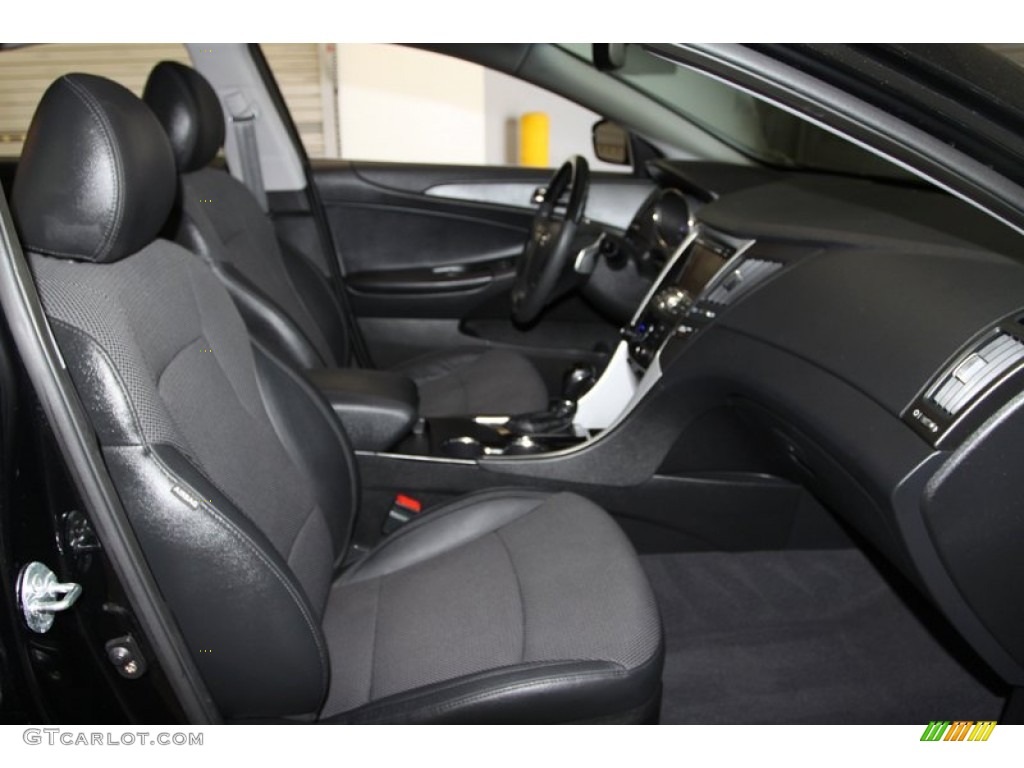 2011 Sonata SE - Midnight Black / Black photo #45