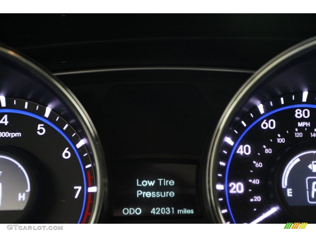 2011 Sonata SE - Midnight Black / Black photo #51