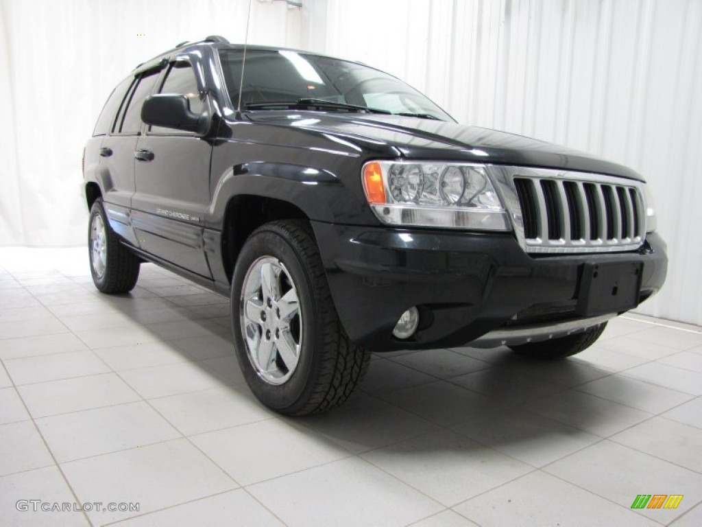 2004 Grand Cherokee Limited 4x4 - Brillant Black Crystal Pearl / Dark Slate Gray photo #1