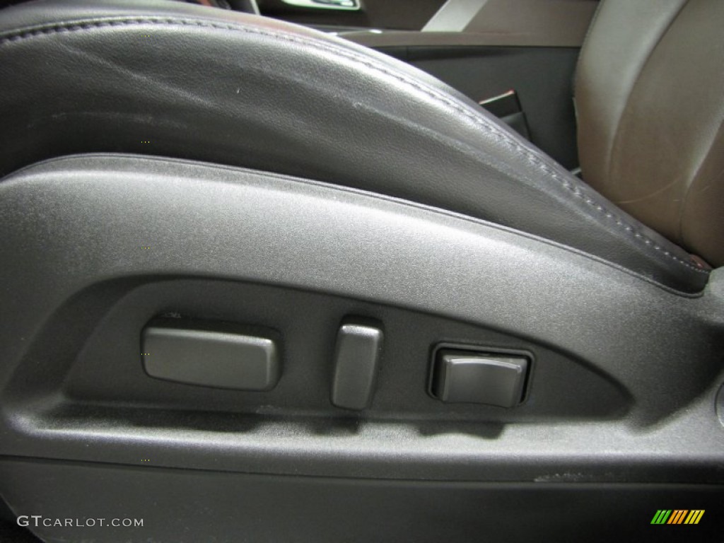2011 Chevrolet Equinox LT AWD Controls Photo #77666835