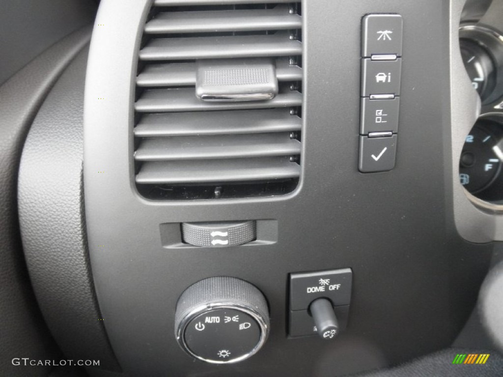 2013 GMC Sierra 1500 SLE Crew Cab 4x4 Controls Photo #77666874