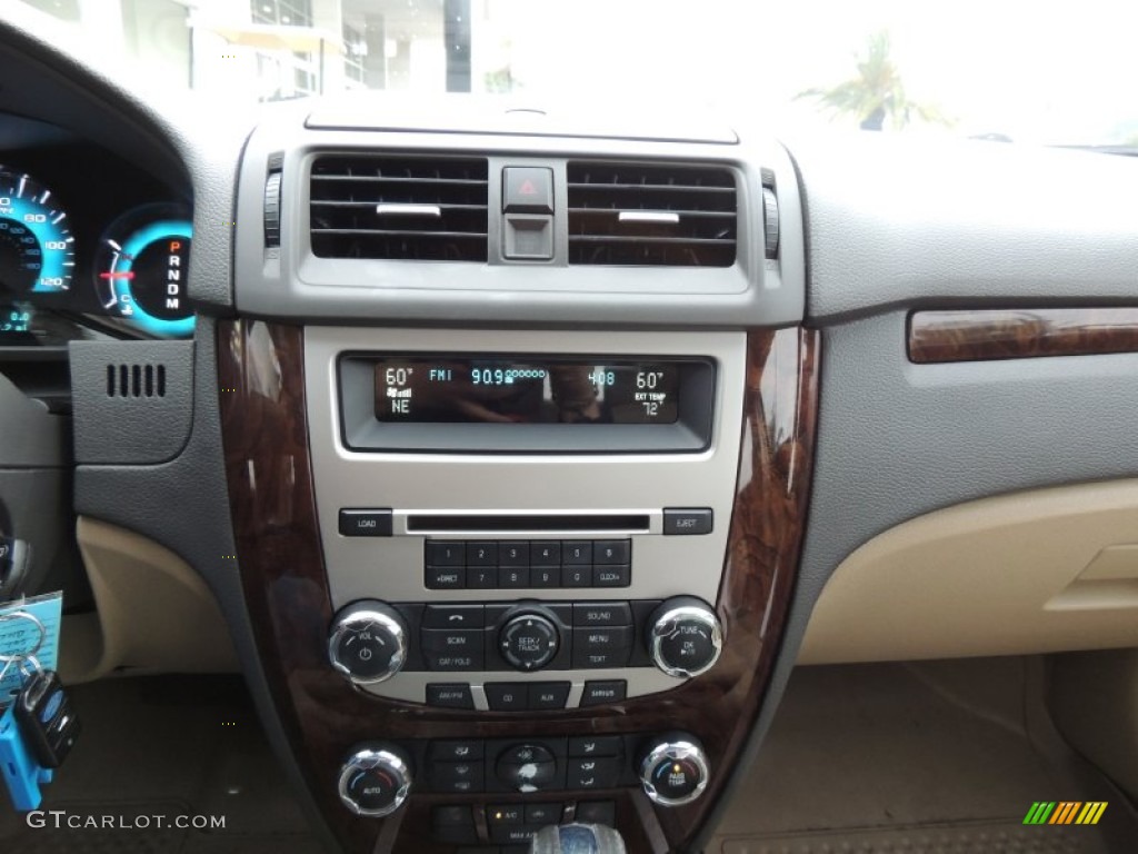 2010 Ford Fusion SEL V6 Controls Photo #77667267