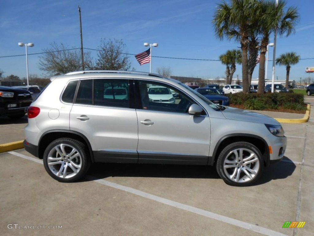 White Gold Metallic 2013 Volkswagen Tiguan SEL Exterior Photo #77671608