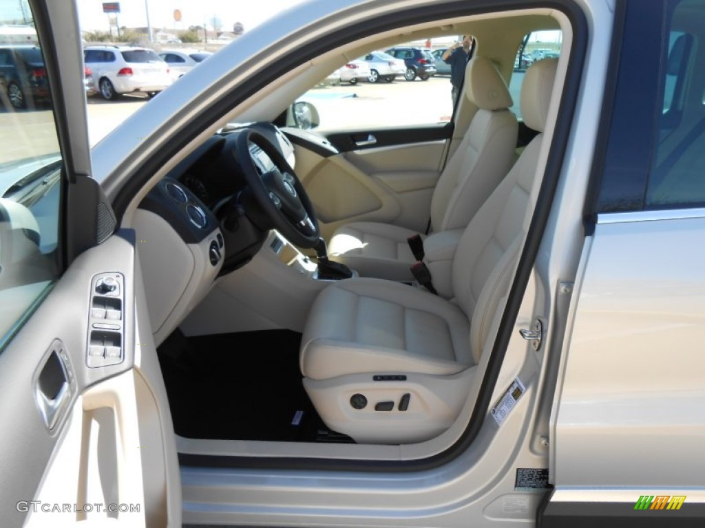 2013 Volkswagen Tiguan SEL Front Seat Photos